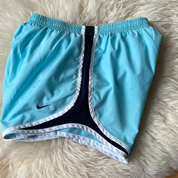 Nike tempo fitdry shorts - Picture 5 of 5